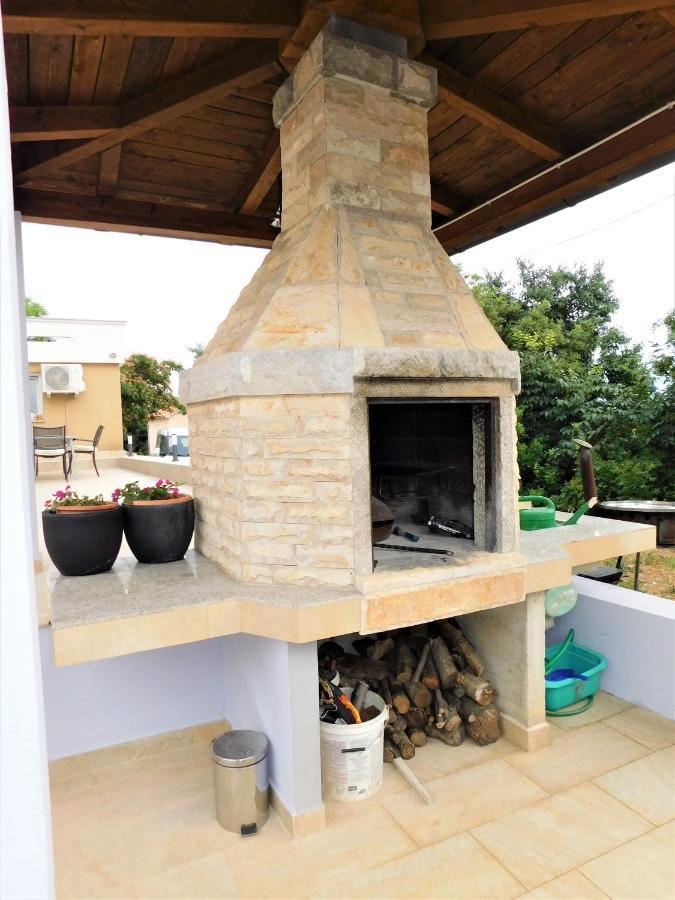 Apartman "Sabine Red" With Heated Pool Omišalj Dış mekan fotoğraf