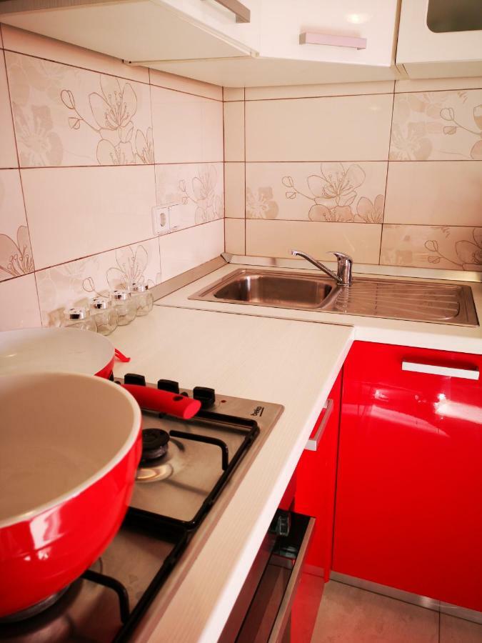 Apartman "Sabine Red" With Heated Pool Omišalj Dış mekan fotoğraf