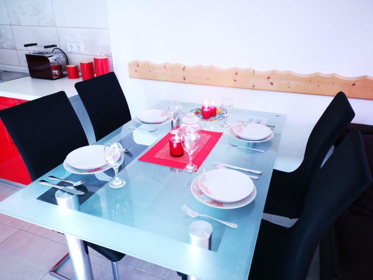 Apartman "Sabine Red" With Heated Pool Omišalj Dış mekan fotoğraf